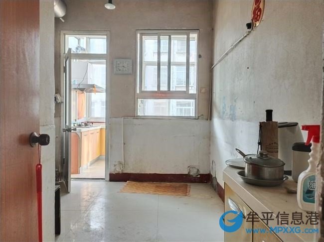 早市附近二楼65平两室两厅一卫出售