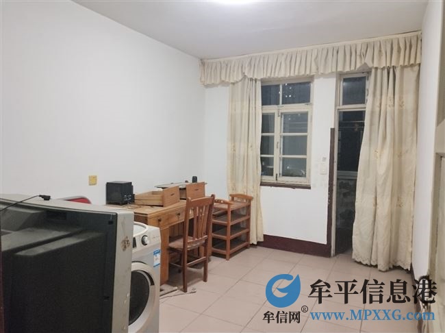 南华街老医院附近四楼70平两室出租