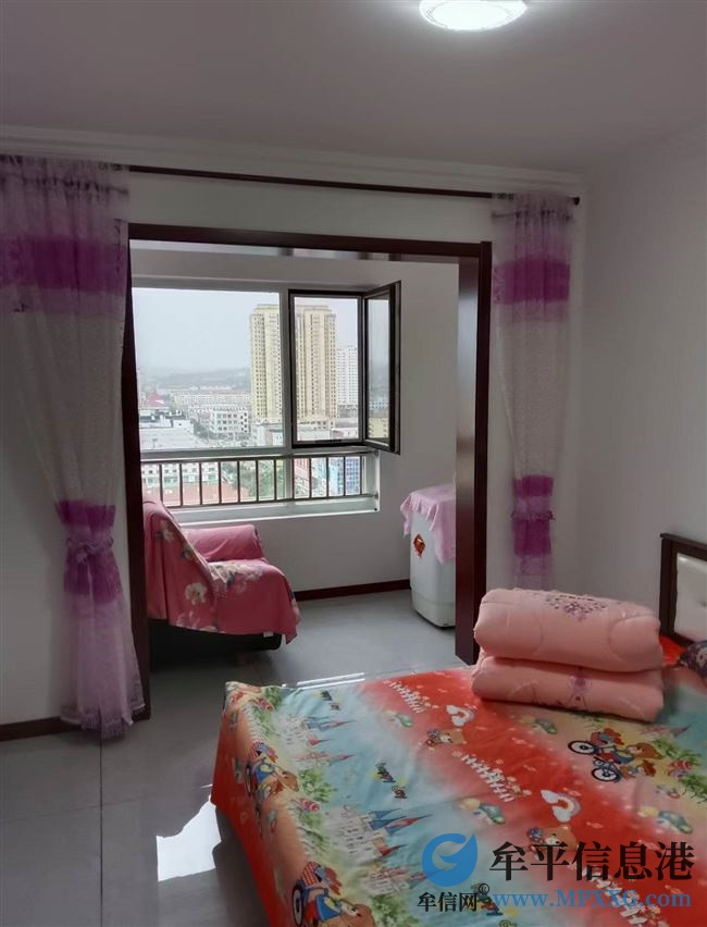 一格明珠94平两室精装房出租